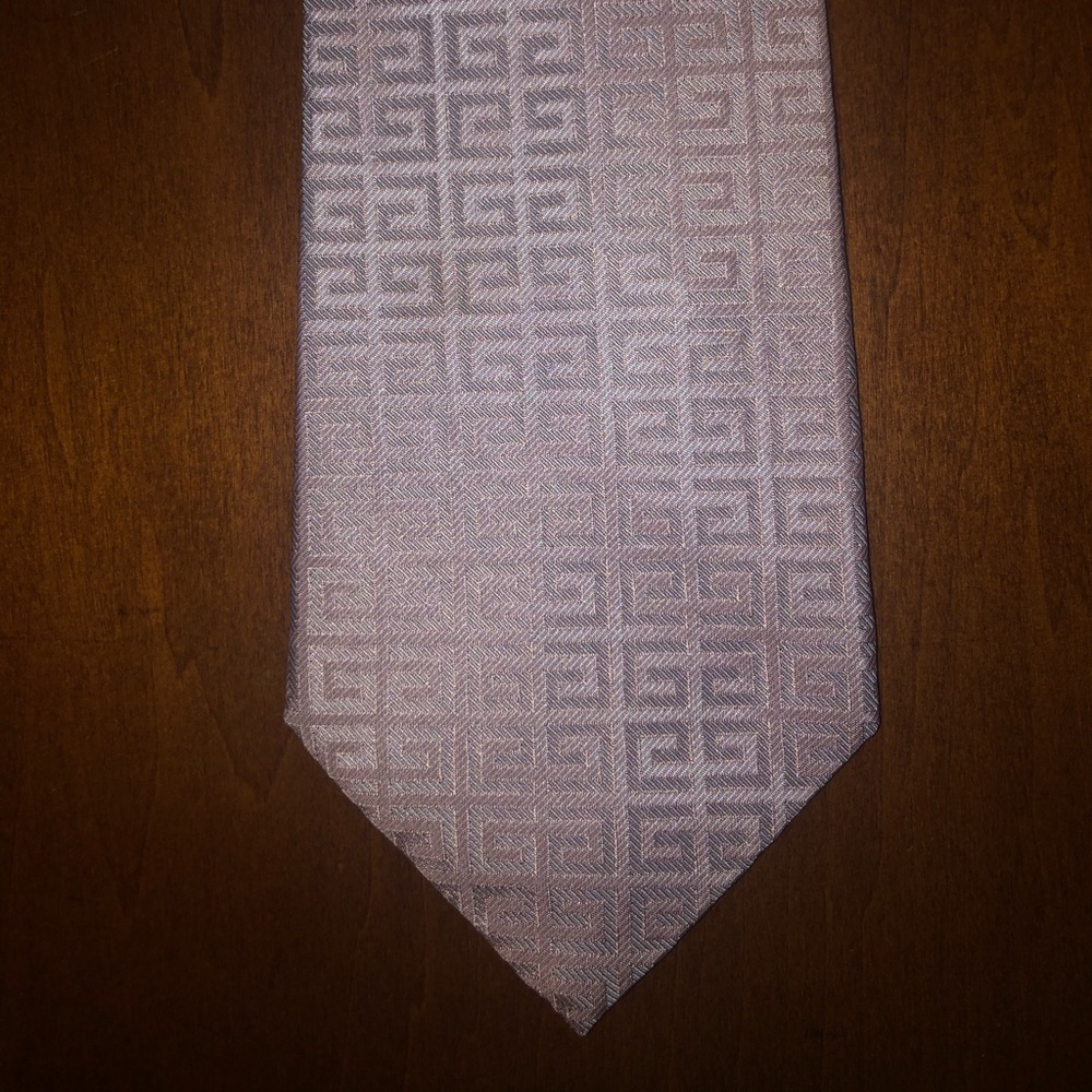 Givenchy silk tie - perfect condition